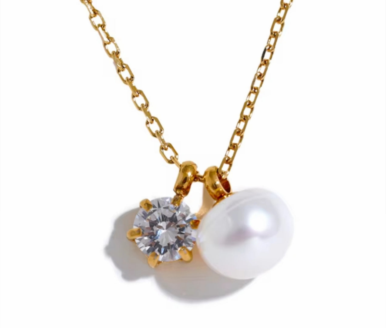 Zirconia Natural Pearl Pendant