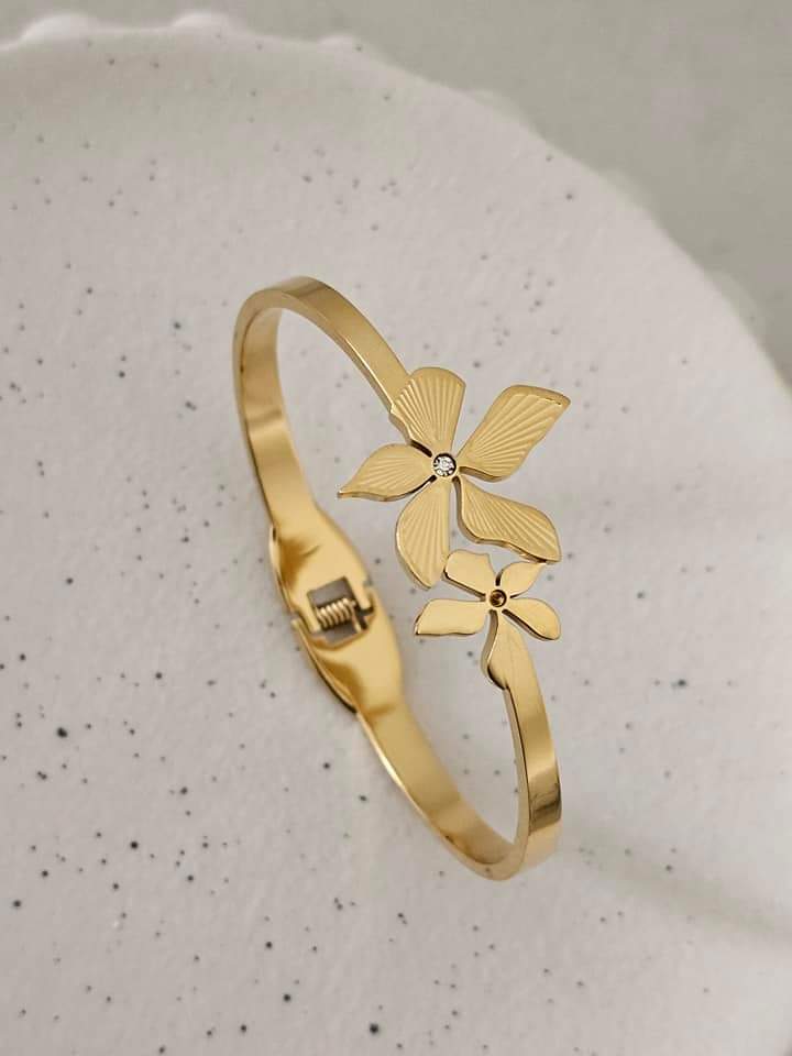Stainless Steel Fashion Wide Geometric Open Bangle Bracelet Exquisite Golden Leaves Heart Evil Eye